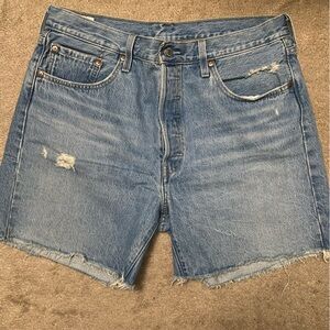 Women’s Levis Light Denim 501 Short